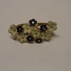 Double Floral Fashion Ring